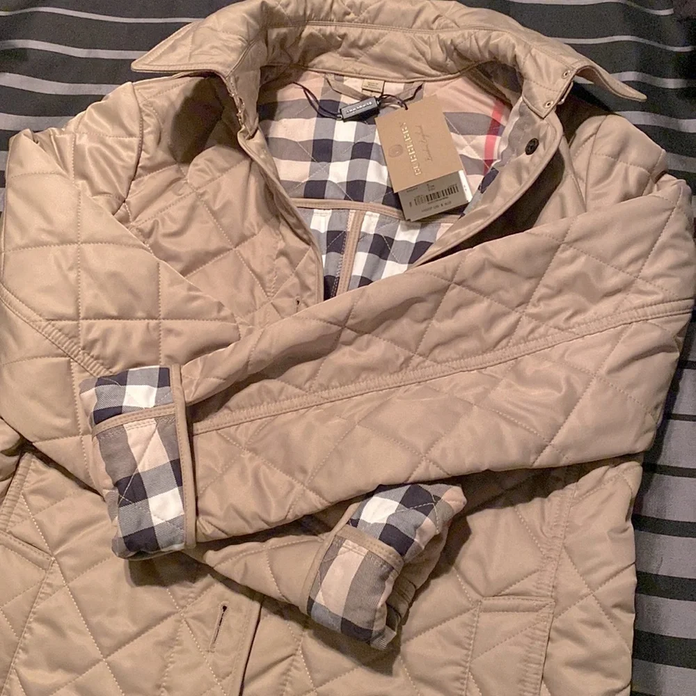 Coat - Picture 2 of 4